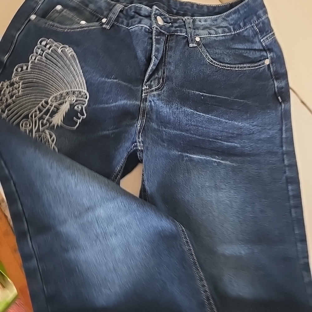 Womens Jeans Native Embroidered M 34x32 New Unbranded.Straight Legs